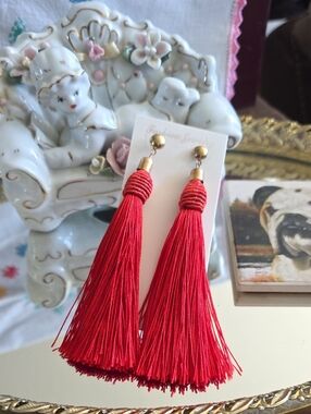 Fashion Jewelry Bright Red Tassel Drop Earrings with Gold Accents